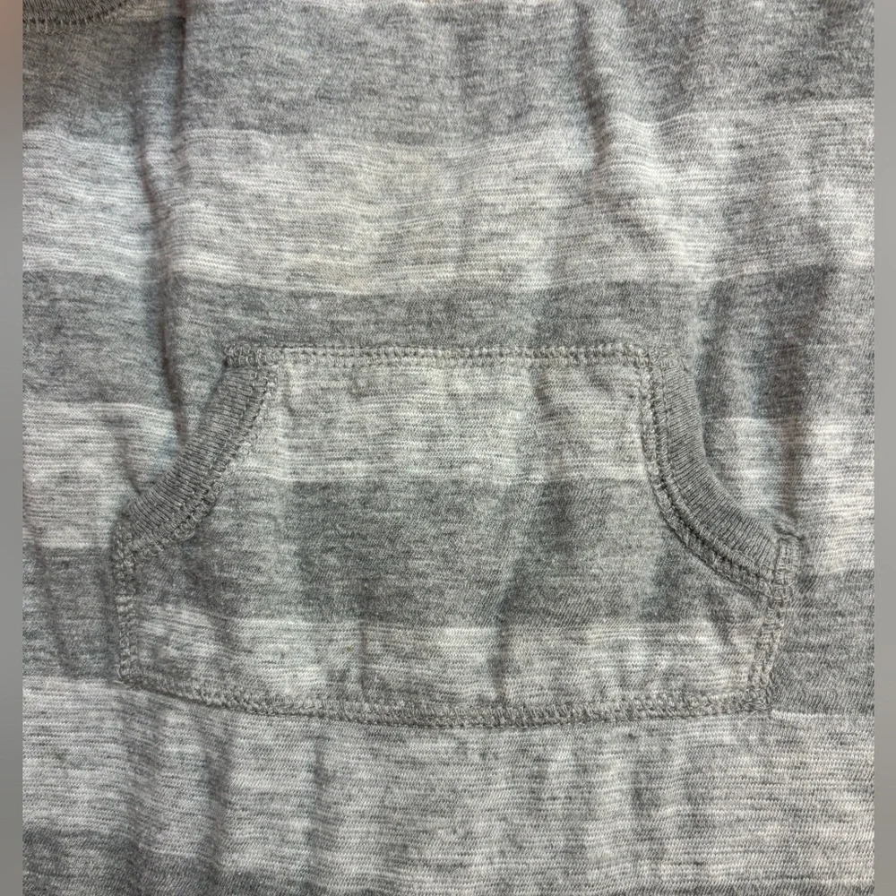 Cute Old Navy Gray Striped Kids One Piece shorts outfit- size 6-12 months